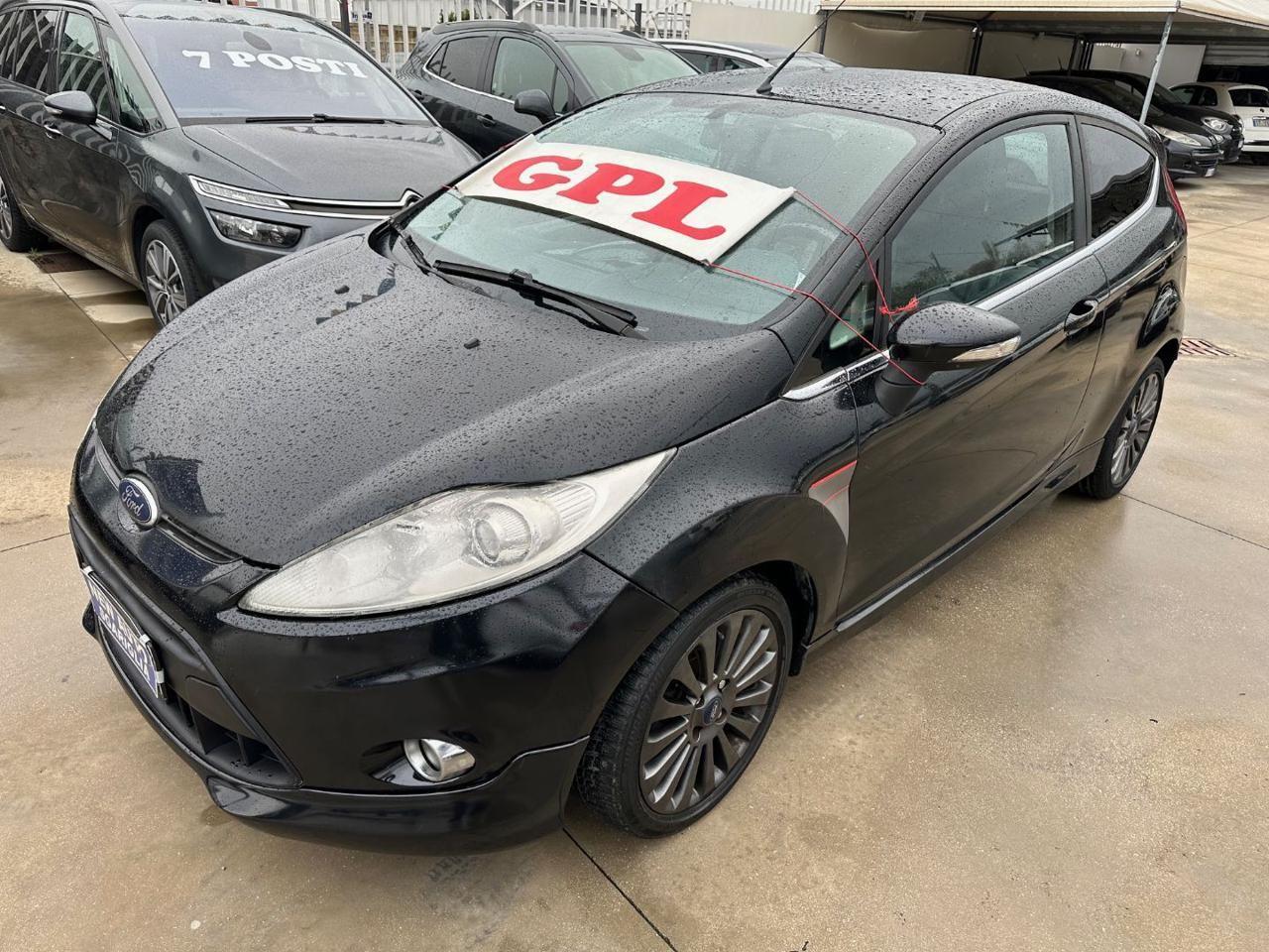 Ford Fiesta 1.4 3 porte Bz.- GPL Titanium