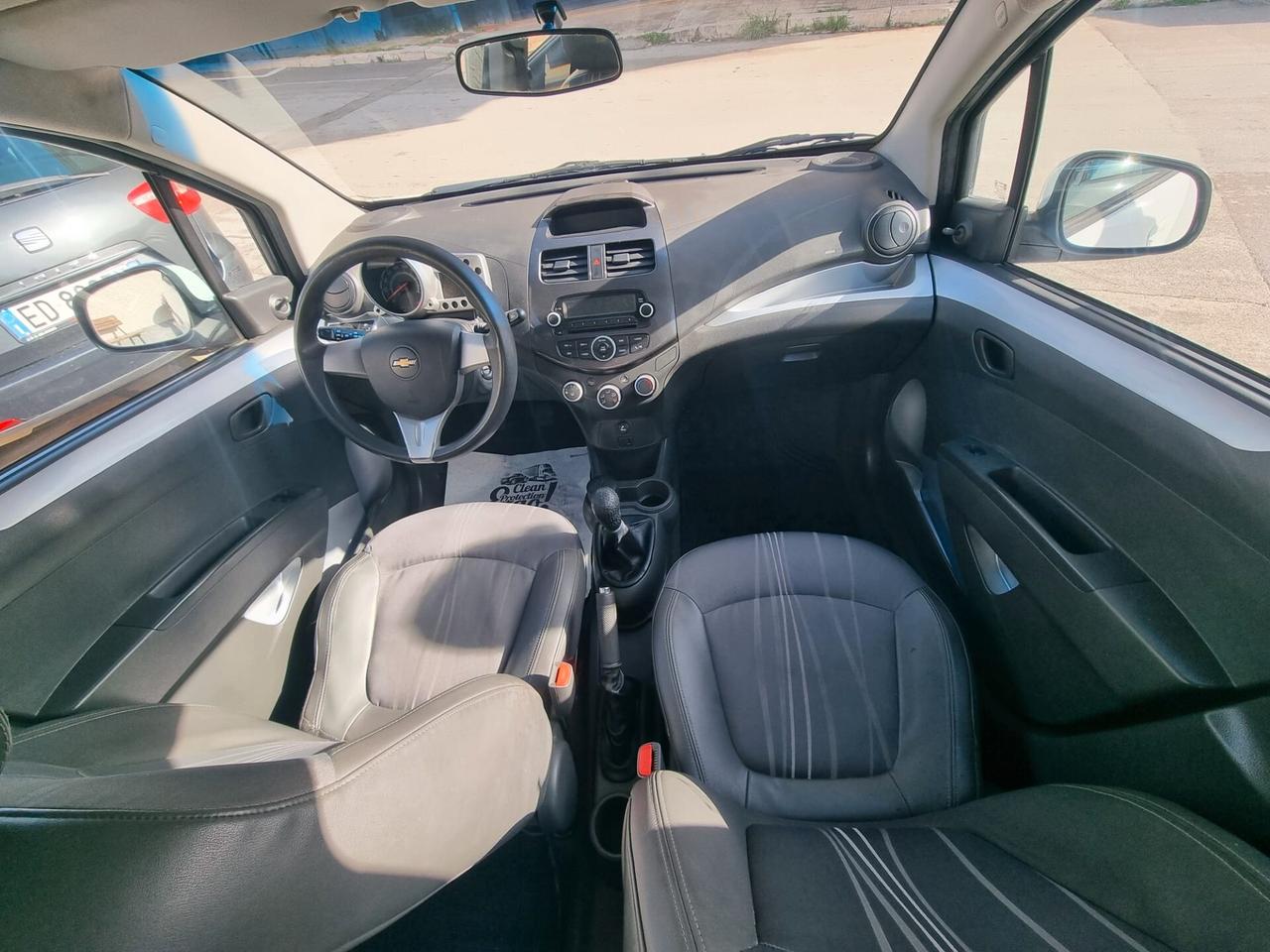 Chevrolet Spark 1.0 LT