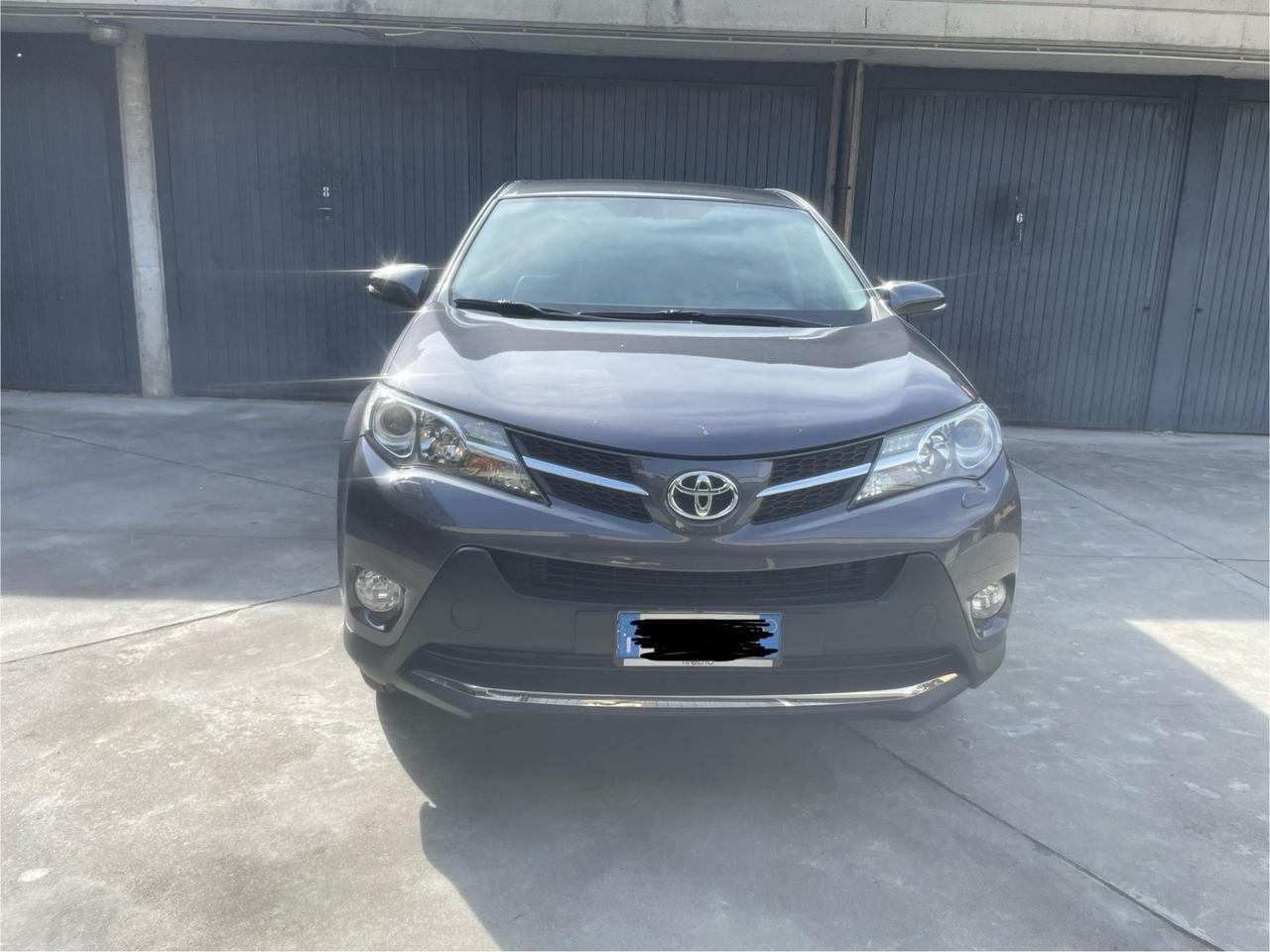 Toyota RAV 4 RAV4 2.2 D-4D 4WD Lounge