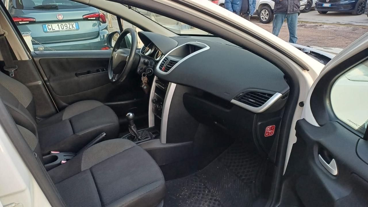 Peugeot 207 Plus 1.4 8V 75CV 5p. ECO GPL 2013