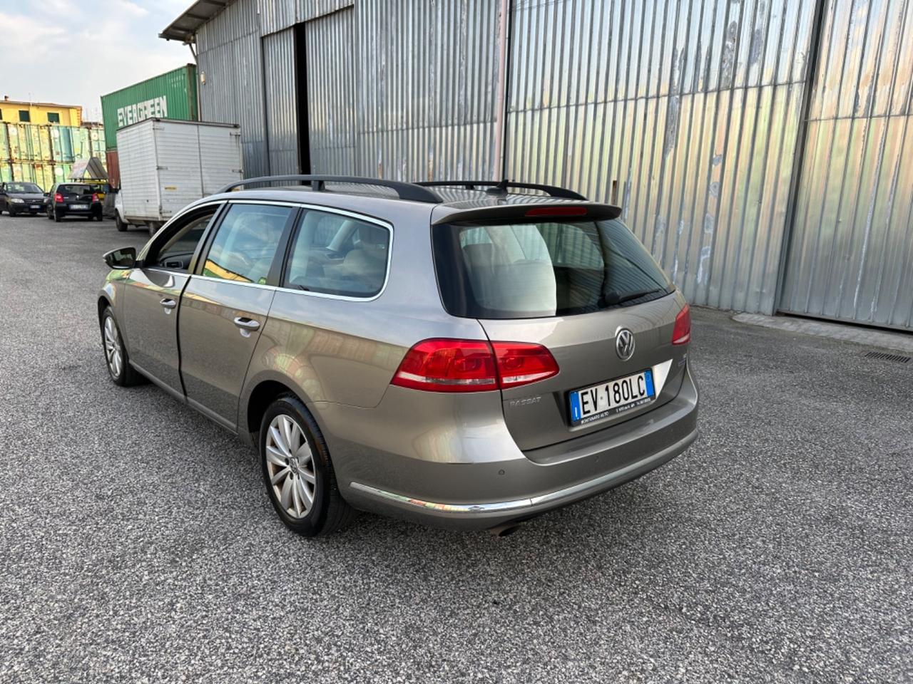 Volkswagen Passat 1.6 TDI DSG Comfortline BM.Tech. FULL