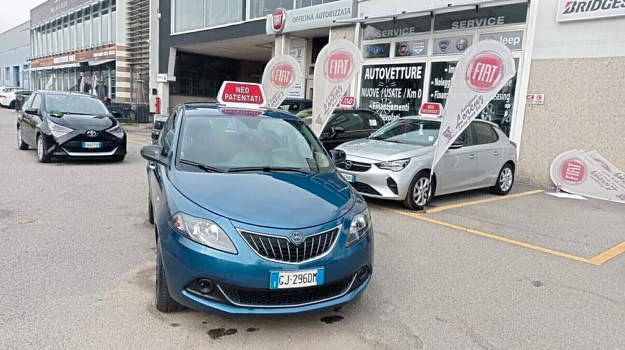 Lancia Ypsilon 1.0 FireFly 5 porte S&amp;amp;amp;amp;amp;amp;amp;amp;amp;amp;amp;S Hybrid Ecochic Silver