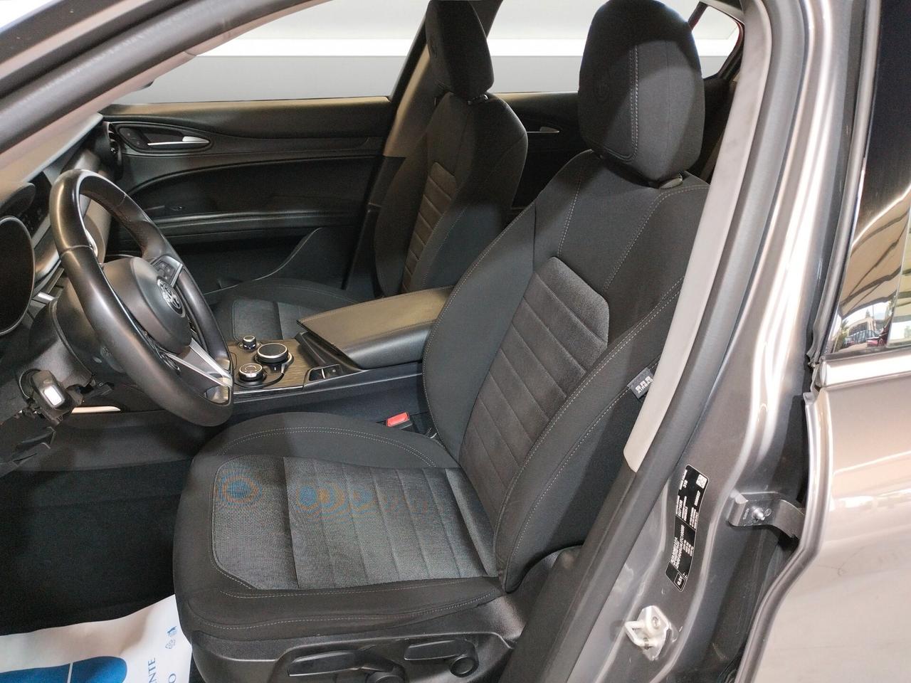 Alfa Romeo Stelvio 2.2 t Business Q4 180cv auto