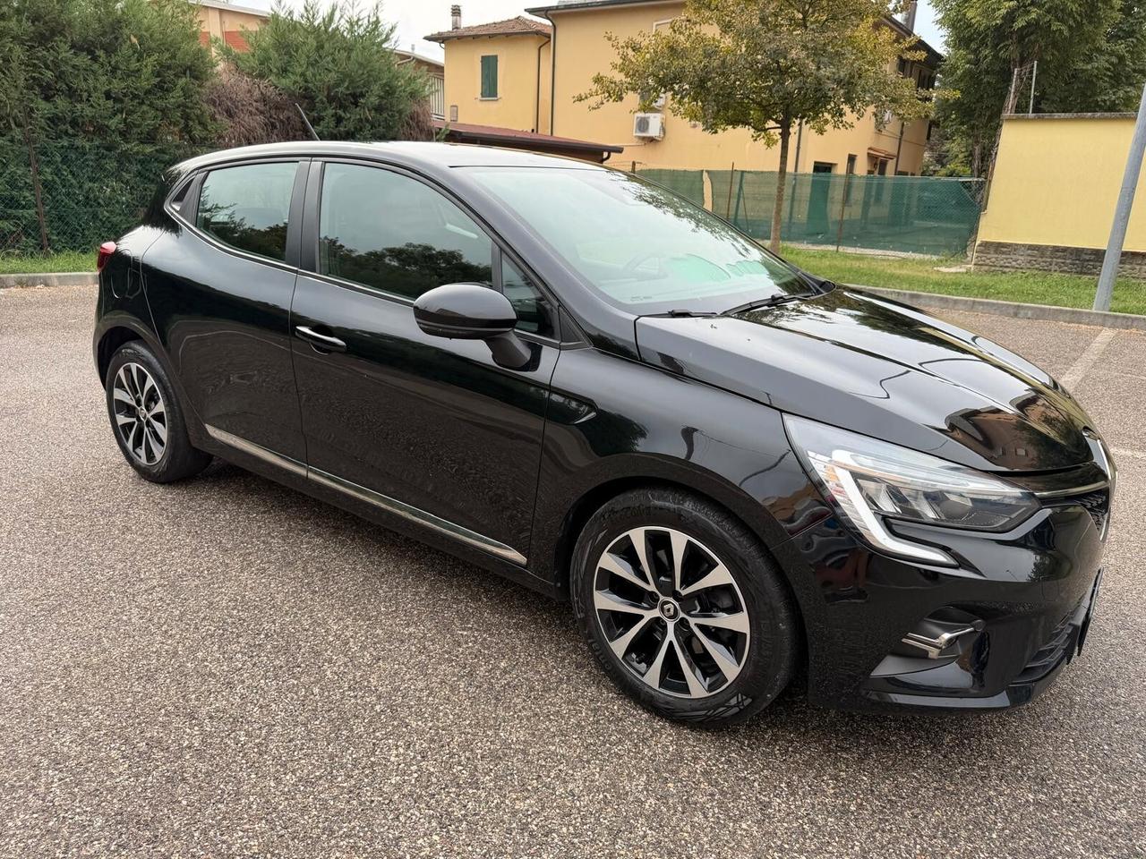 Renault Clio 1.0 tce Gpl - NEOPATENTATI - 12 MESI DI GARANZIA -