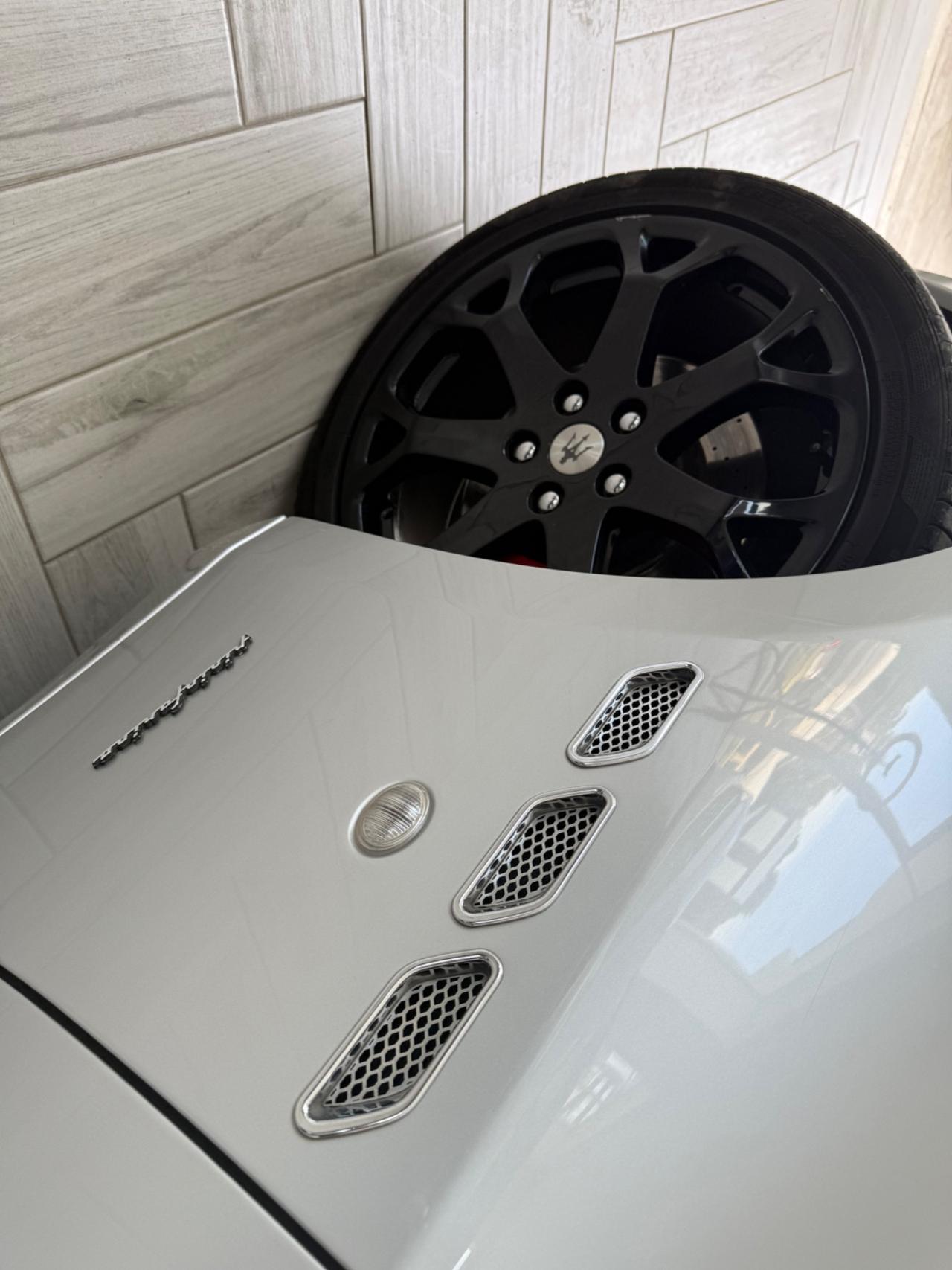 Maserati GranTurismo 4.2V8 405cv CARTIER FERRARI ENGINE2014