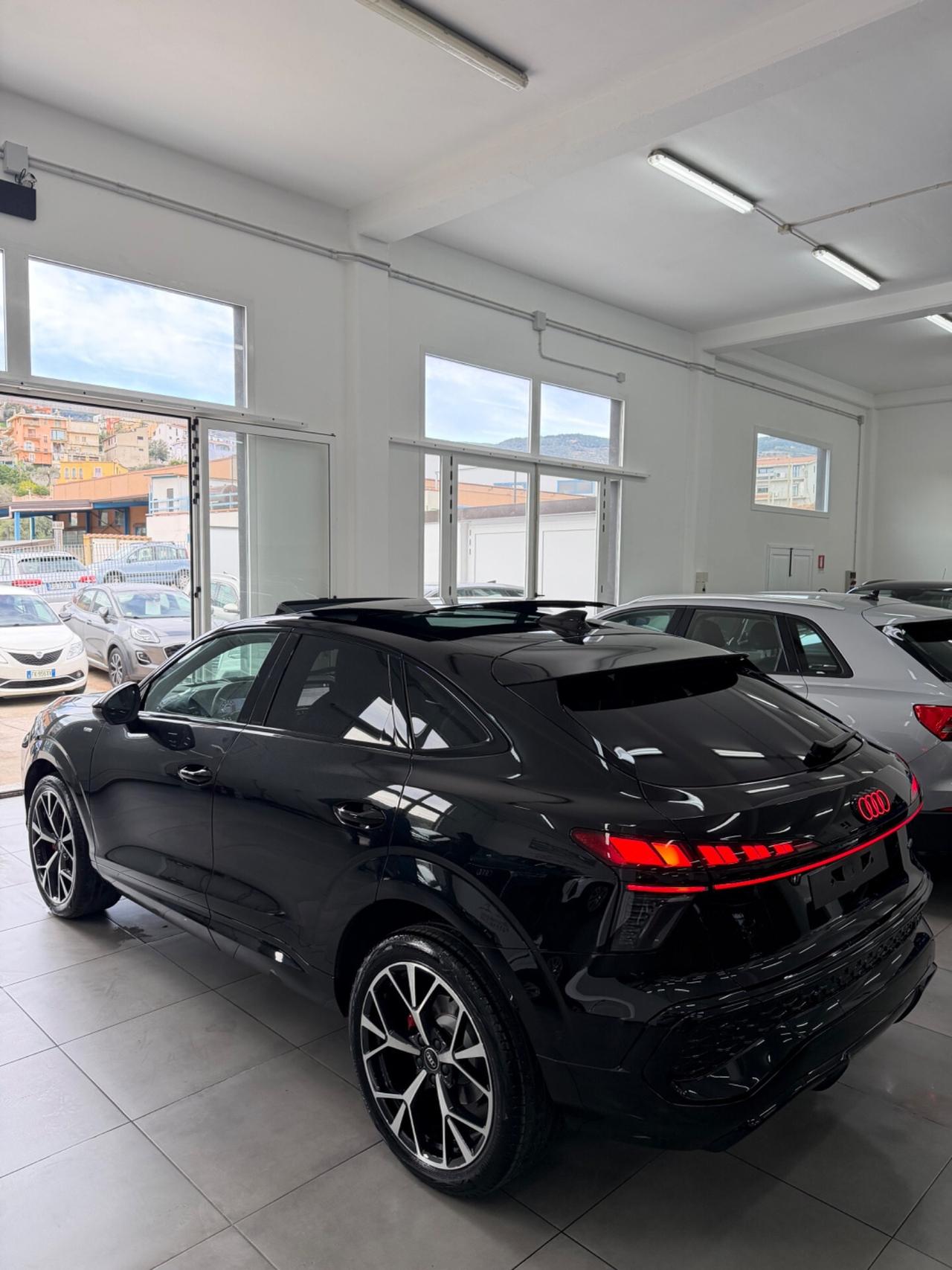 Audi Q3 40 TFSI quattro S tronic line 2026 TETTO FULL