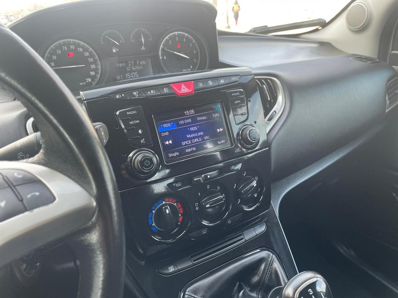 Lancia Ypsilon 1.2 69 CV UNI.PRO 12 MESI GARANZIA