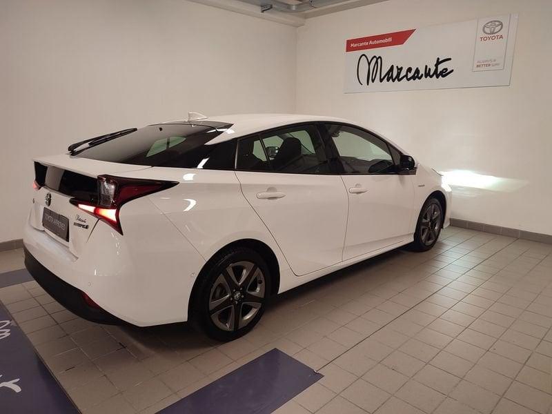 Toyota Prius 1.8 AWD Lounge