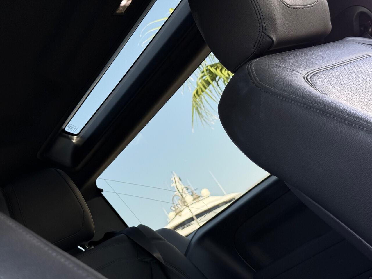 Land Rover Defender 90 3.0D I6 200 CV-BLACK EDITION -PERMUTABILE