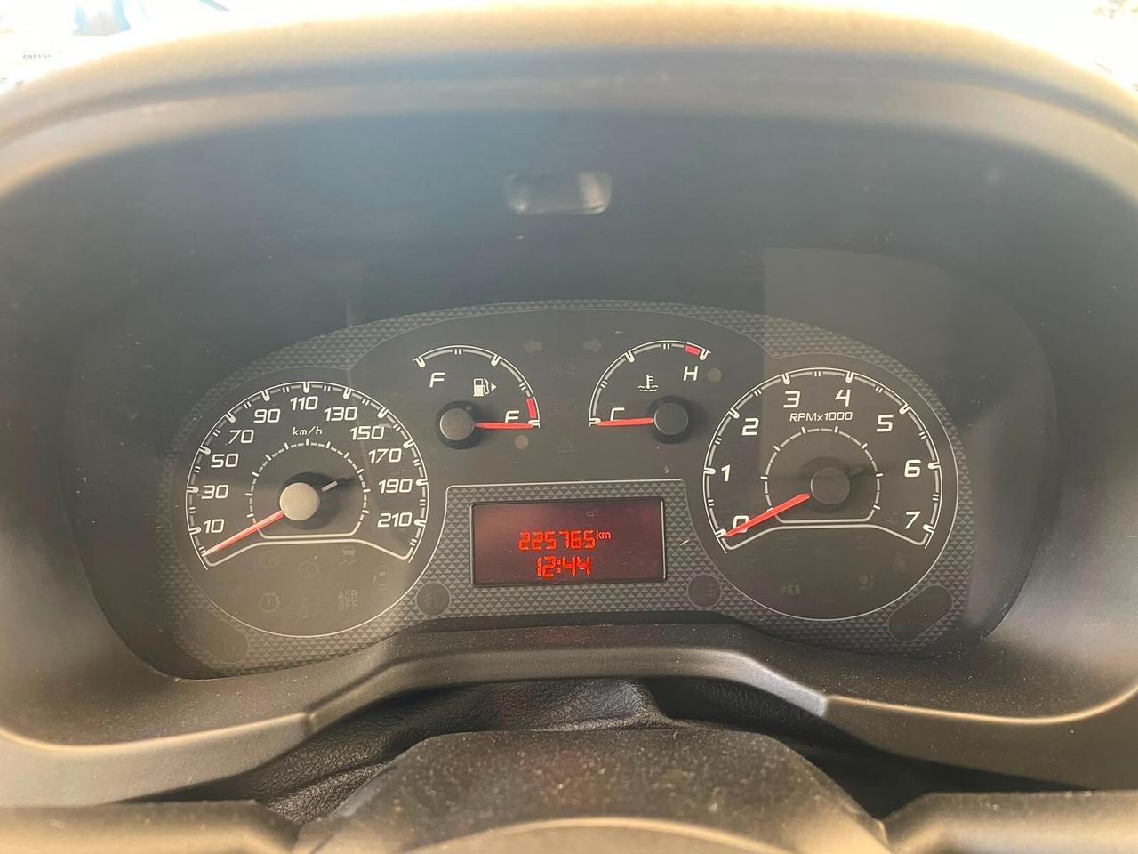Fiat Qubo 1.3 MJT 95 CV N1 Autocarro 4 posti