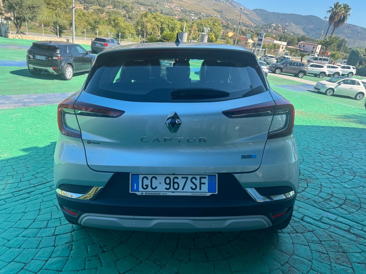 Renault Captur Plug-in Hybrid E-Tech 160 CV Initiale Paris