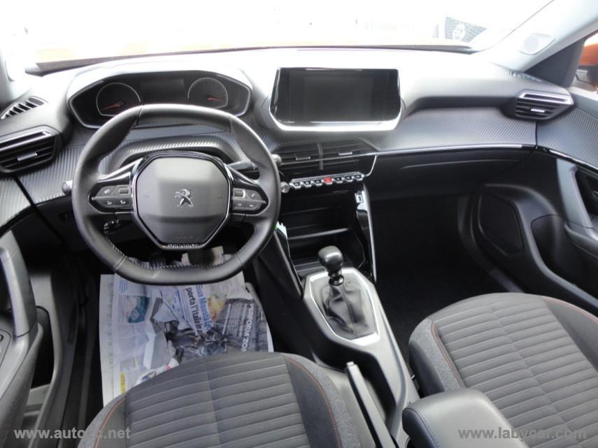 PEUGEOT 2008 BlueHDi 110 S&S GT