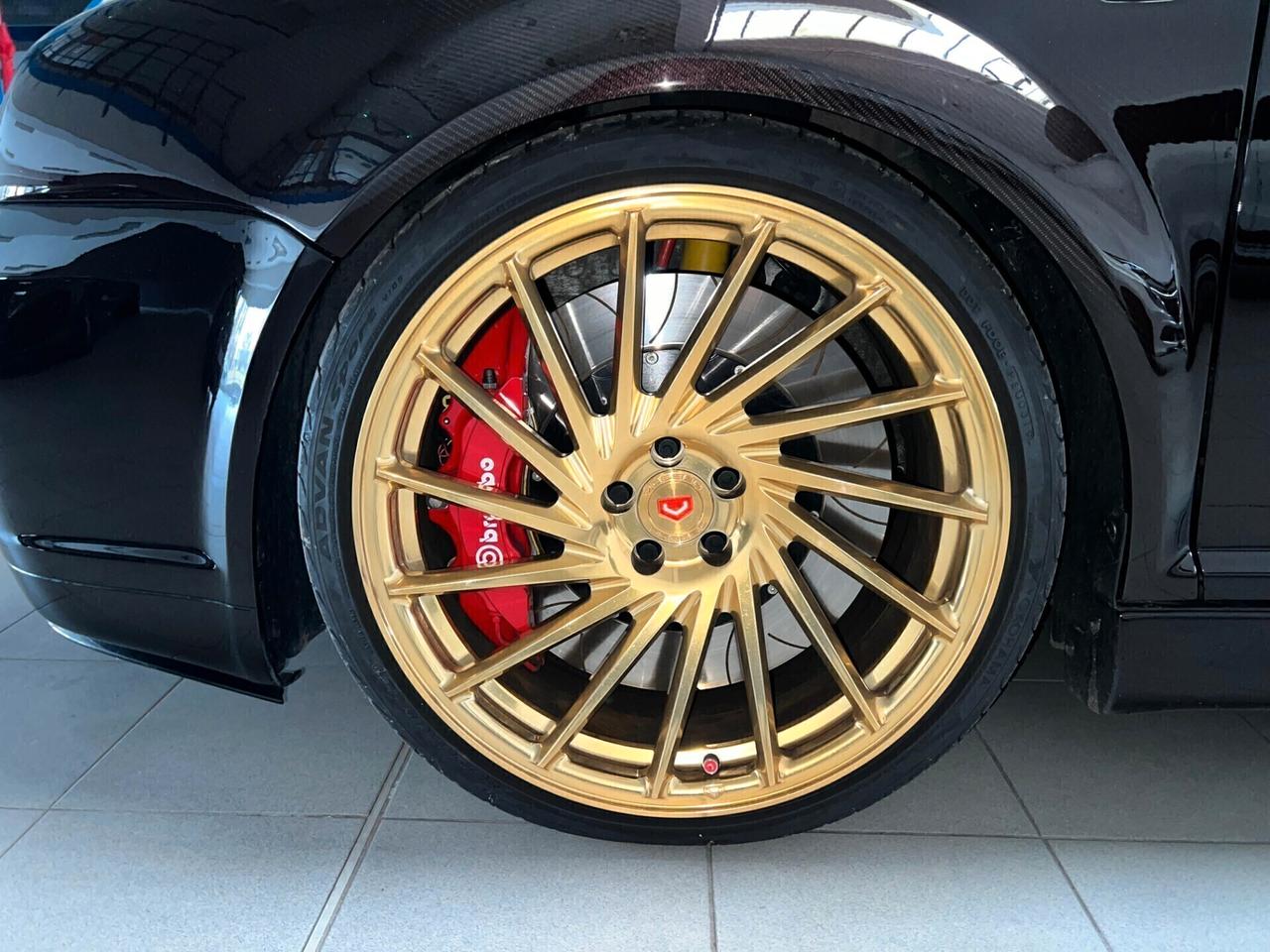 Volkswagen Golf R32