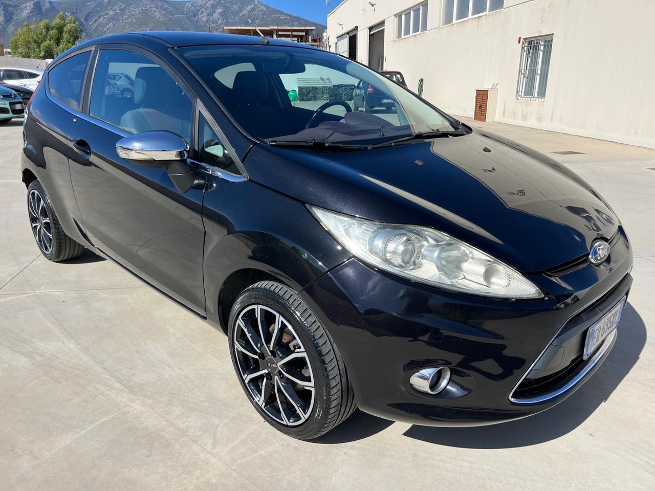 Ford Fiesta 1.4 3 porte Bz.- GPL Titanium