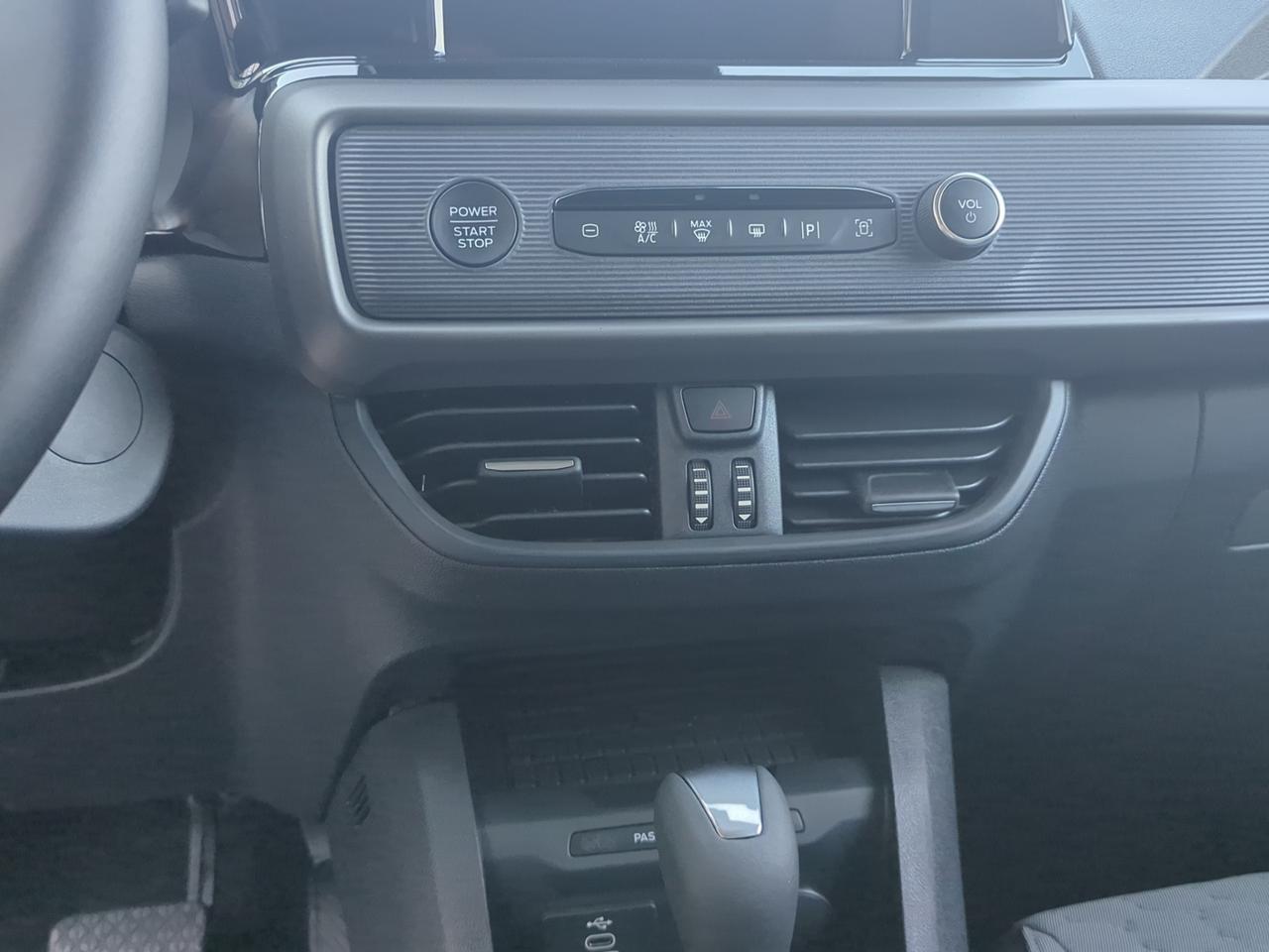 FORD Tourneo Courier 2°s Tourneo Courier 1.0 EcoBoost Powershift Titanium