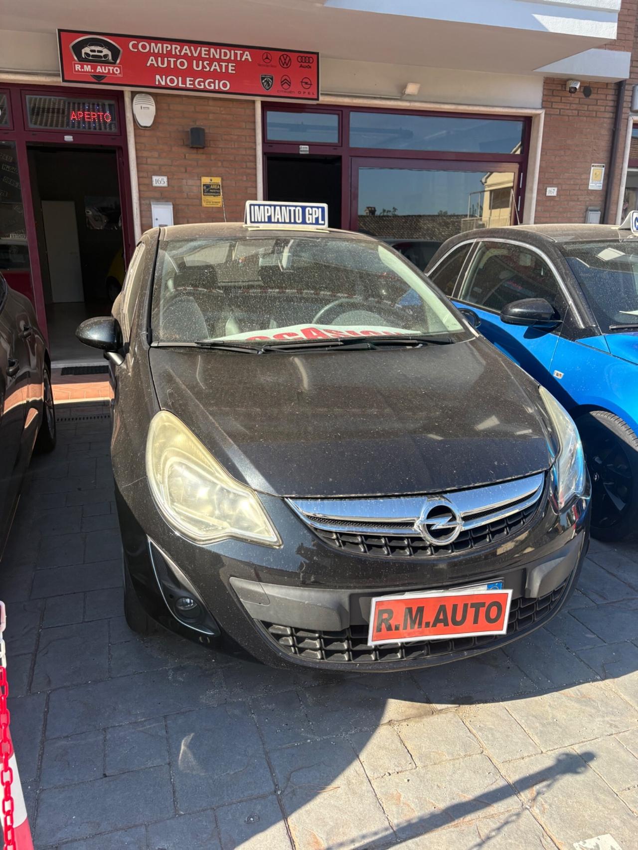 Opel Corsa 1.2 85CV GPL-TECH
