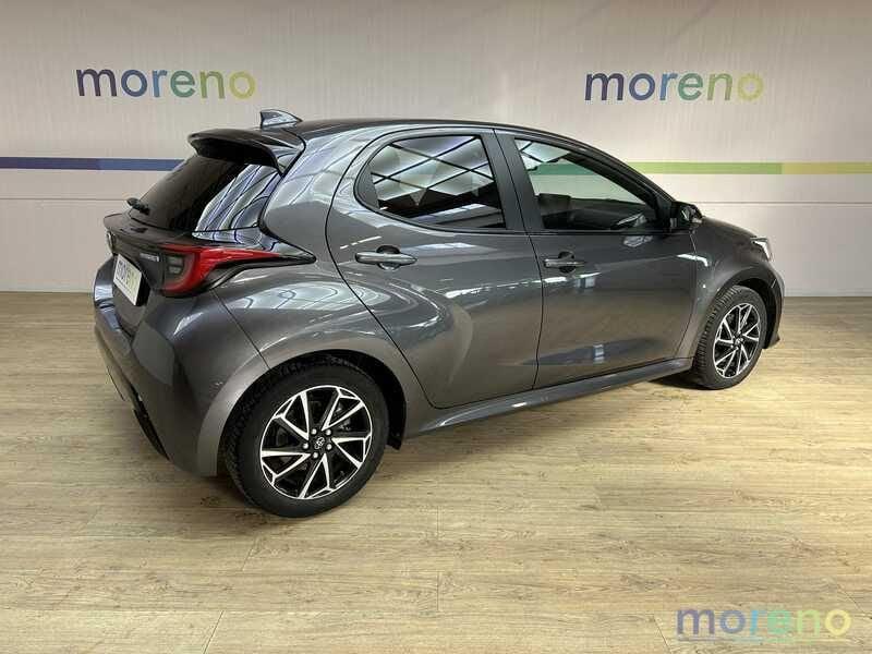 Toyota Yaris 1.5h Lounge