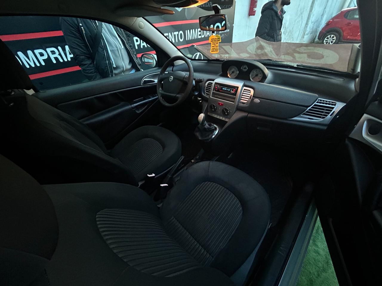 Lancia Ypsilon 2011 1.2 GPL VERS. ORO LEGGI TUTTO