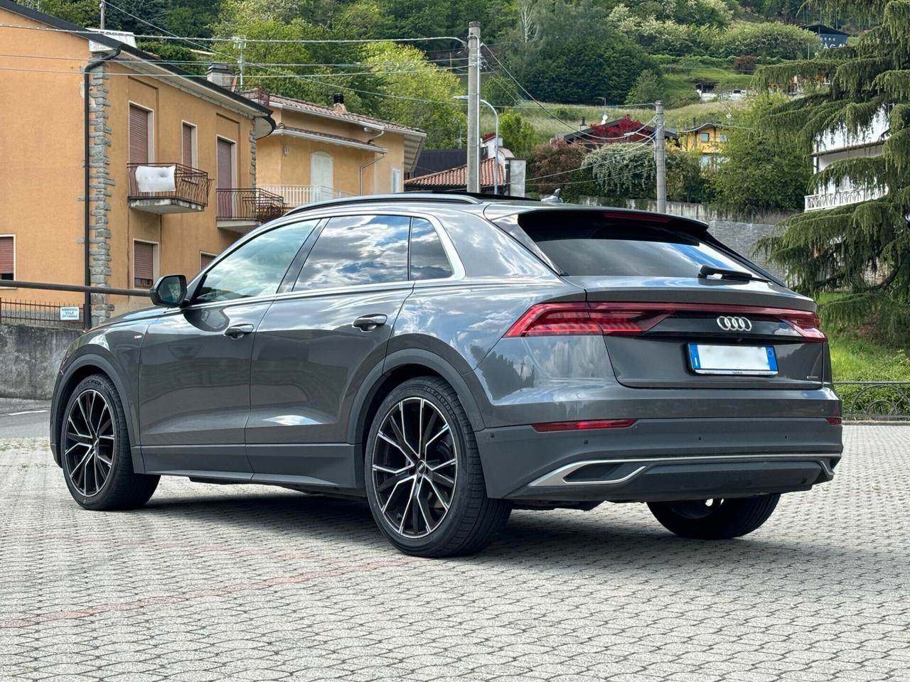 Audi Q8 50 TDI 286 CV quattro,SLINE,PANORAMA,RETROSTERZANTE