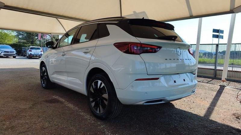 Opel Grandland 1.2 130cv MT6 Business Elegance