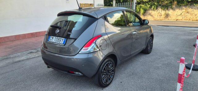 LANCIA Ypsilon 1.0 FireFly 5 porte Mild Hybrid Gold