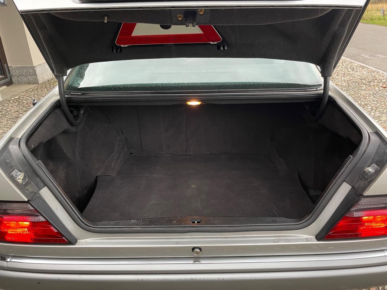 Mercedes-benz 300 CE Coupe *SOLO 46000 KM*