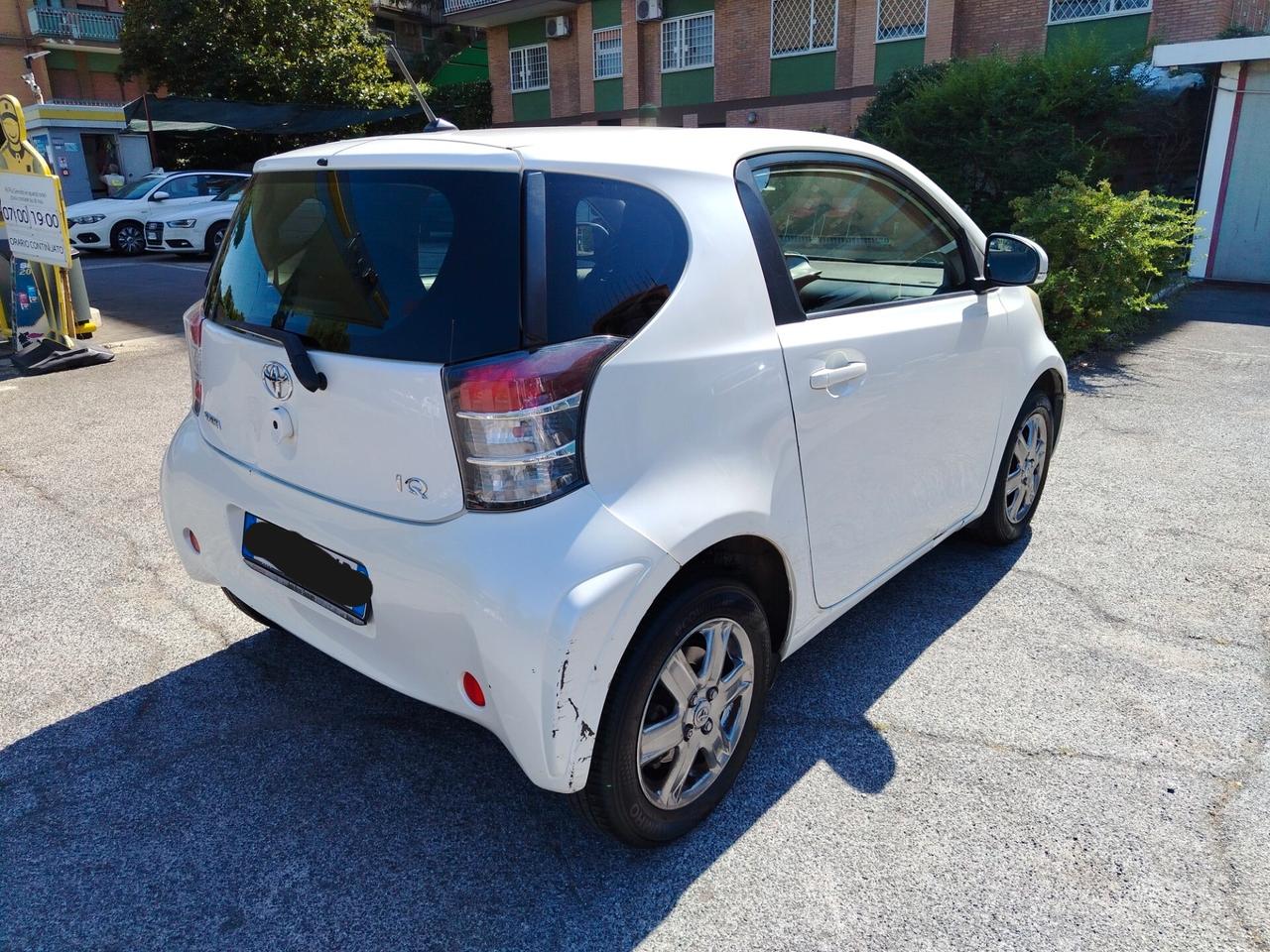 Toyota iQ 1.0 Sol