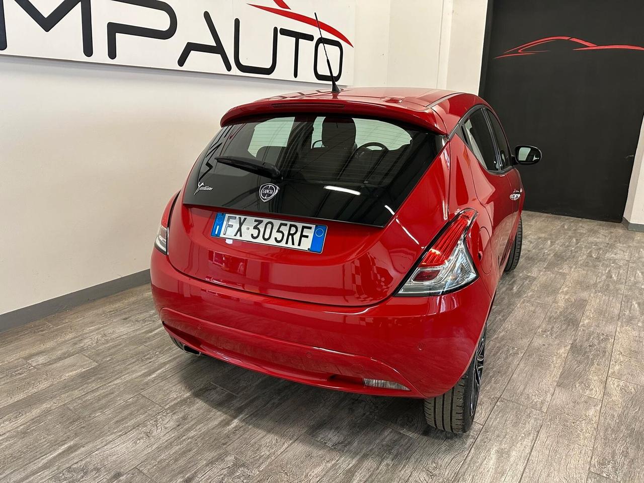 Lancia Ypsilon 1.2 69 CV 5 porte Gold