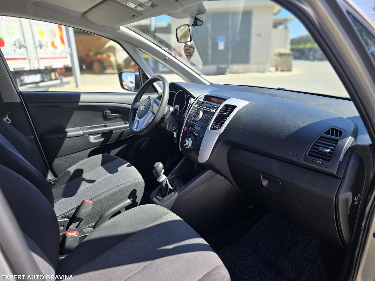 KIA VENGA 1.4 DIESEL OK NEO PATENTATI PARI AL NUOV