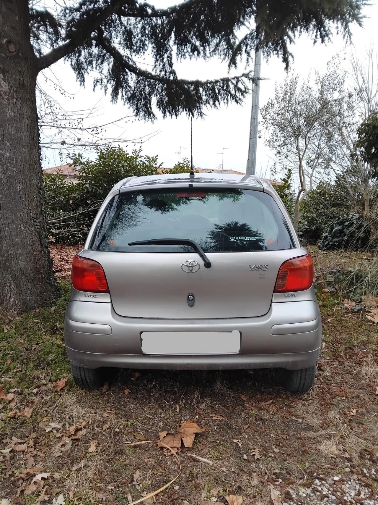 TOYOTA YARIS 1.0i 16V cat 5 porte