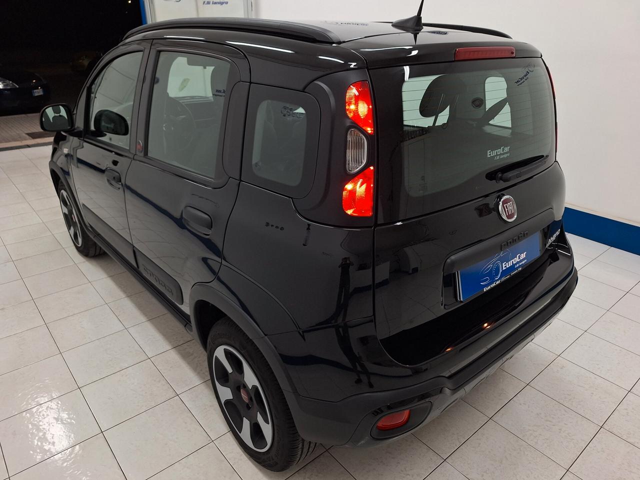 Fiat Panda Cross Red 1.0 FireFly 70cv Hybrid