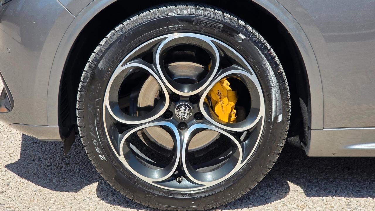 Stelvio Q4 VELOCE - 2.2 Td 210cv AT8