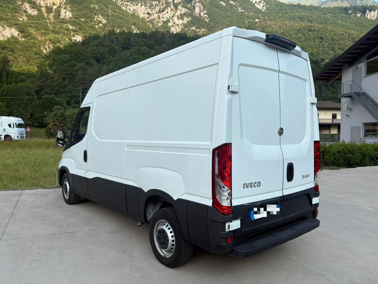 IVECO DAILY 35S12 3520 H2 2.3 115CV
