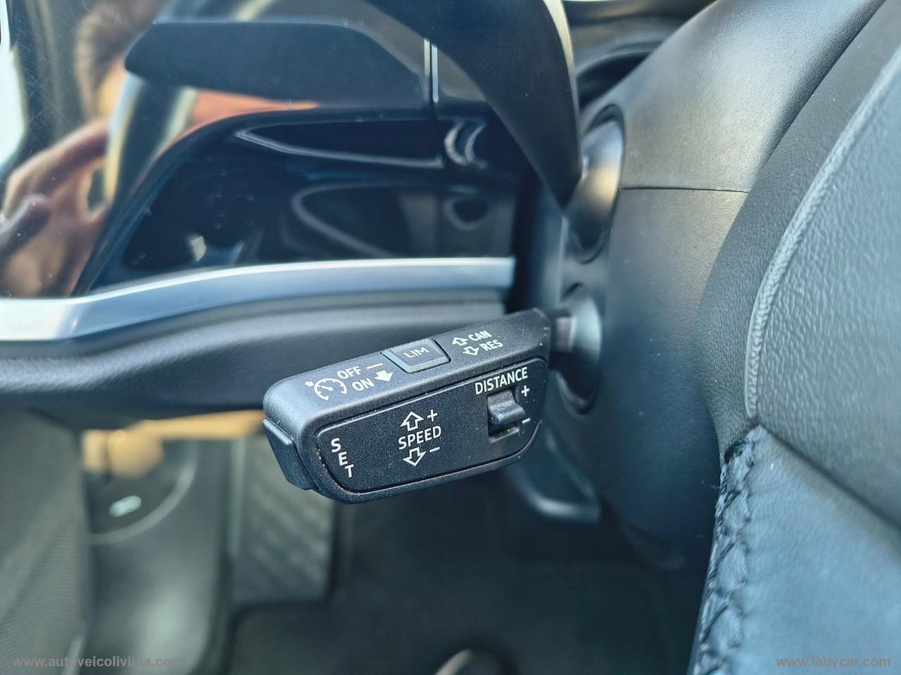 AUDI Q3 35 TDI S tronic Business