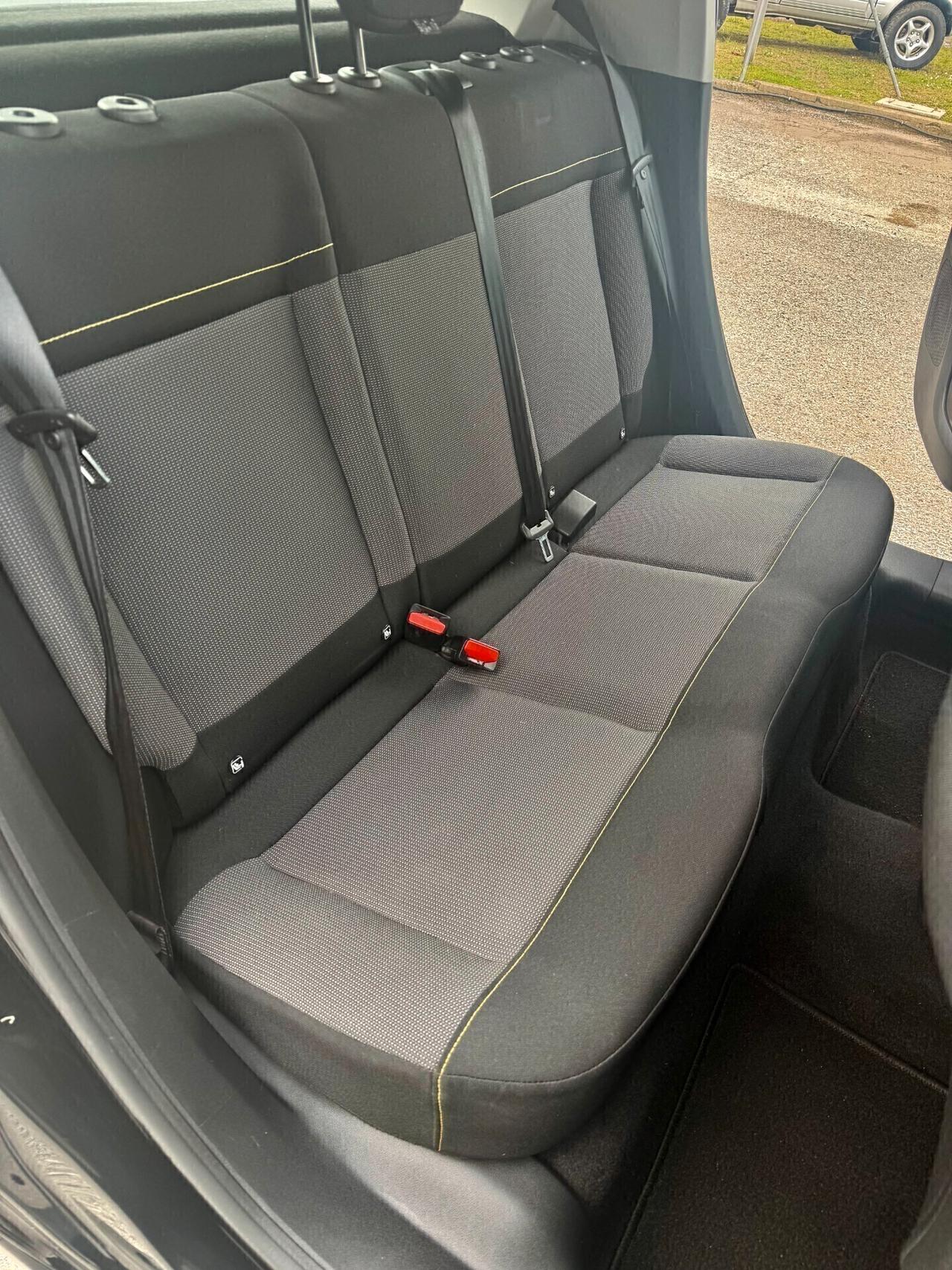 " UNA CHICCA " Citroen C3 PureTech 82 Feel