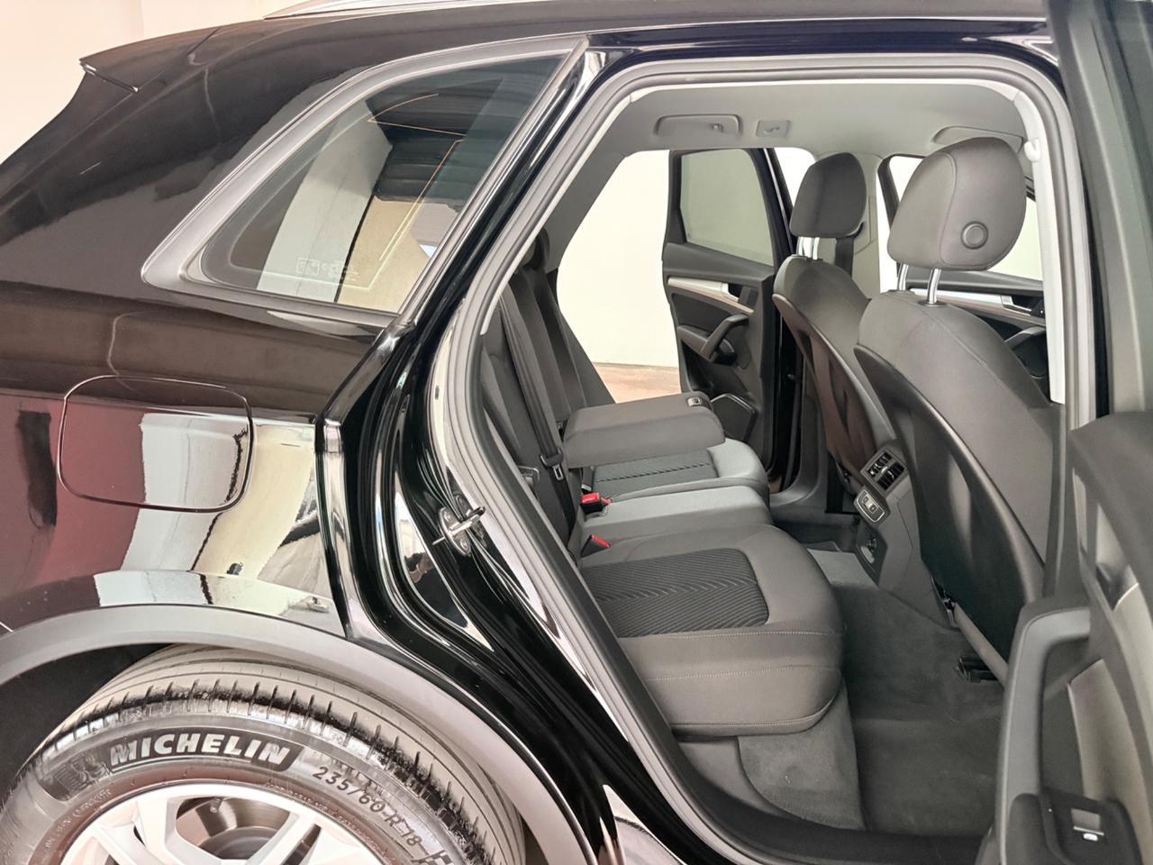 Audi Q5 35 TDI S tronic Business