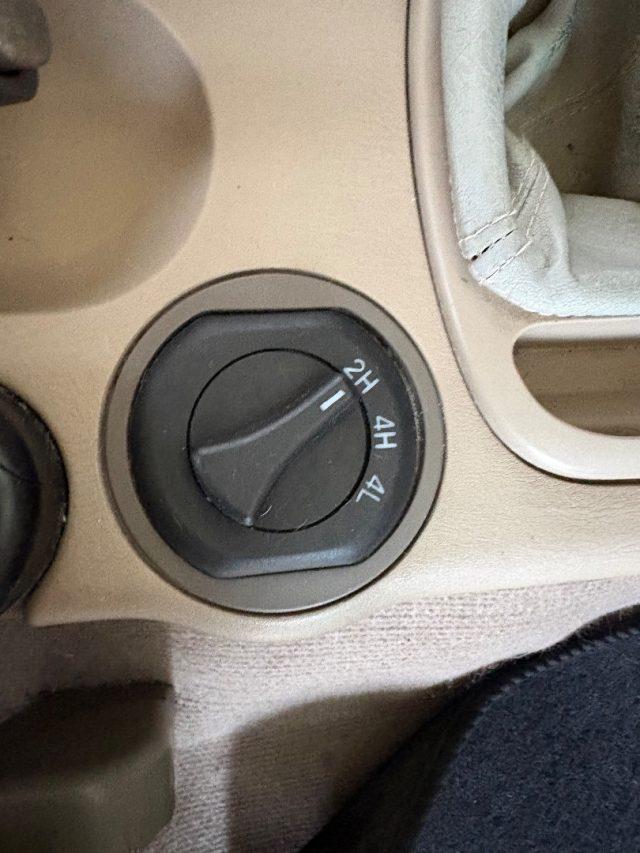 MAHINDRA Goa 2.5 CRDe 4WD 4X4 6 PSOTI KM E MOTORE ORIGINALI