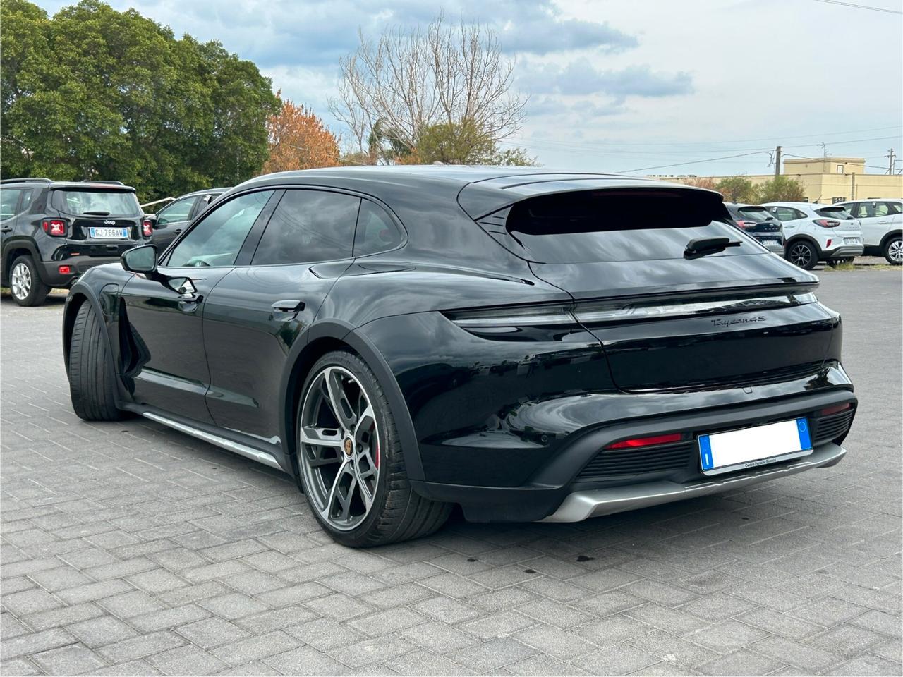 Porsche Taycan 4s Cross Turismo