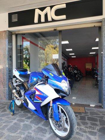 Suzuki gsxr 1000 +passaggio incluso+ permute/rate