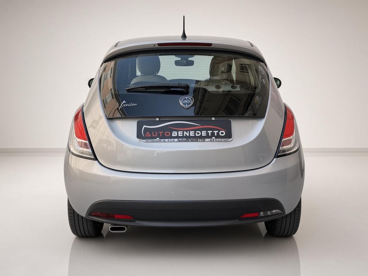 Lancia Ypsilon 1.3 MJT 95cv Gold 2013