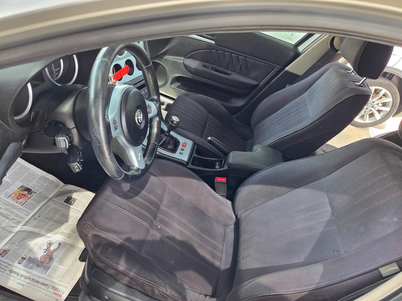 Alfa Romeo 159 1.9 JTDm Sportwagon Distinctive 2008