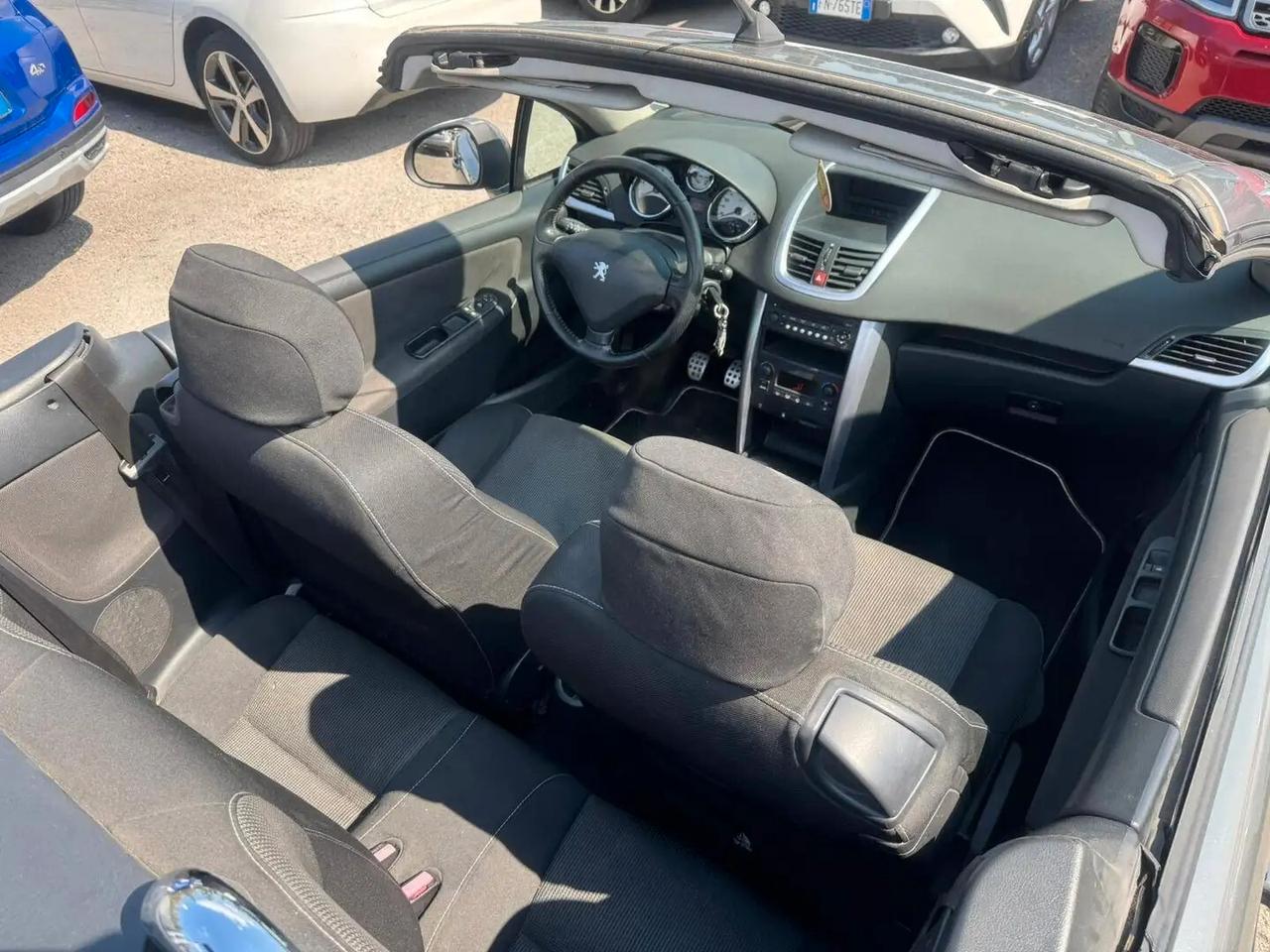 Peugeot 207 1.6 HDi 110CV CC Féline CABRIO