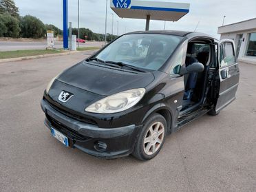 Peugeot 1007 1.4 Happy