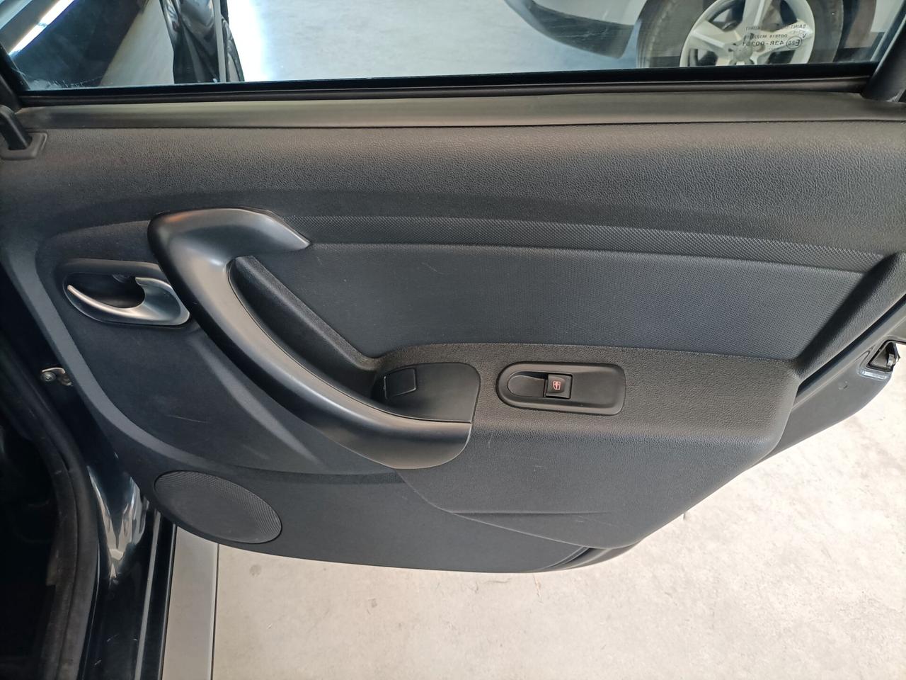 Dacia Duster 1.6 115CV Start&Stop 4x2 GPL Lauréate - 05/2017