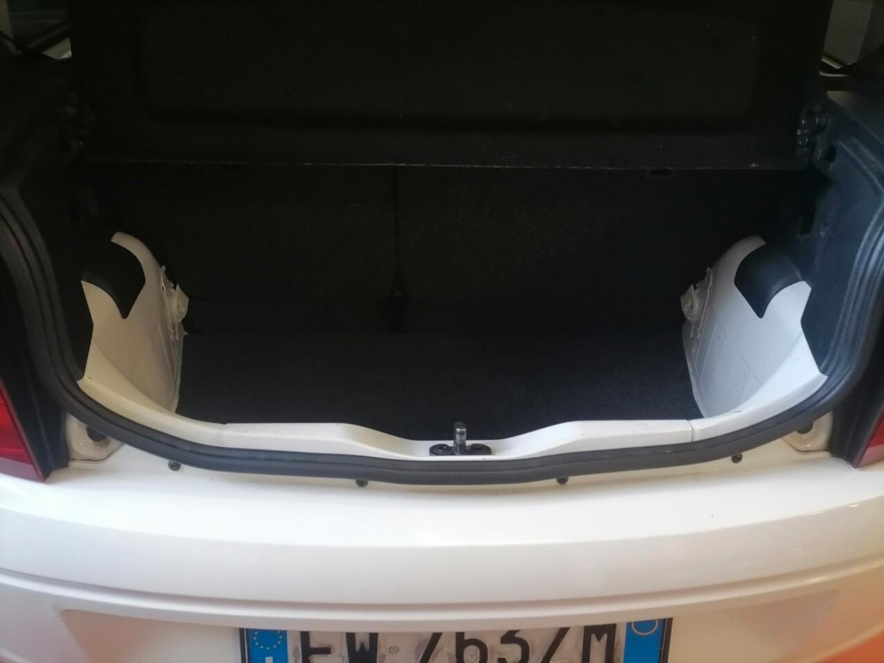 Volkswagen up! 1.0 5p. eco move BlueMotion Technology