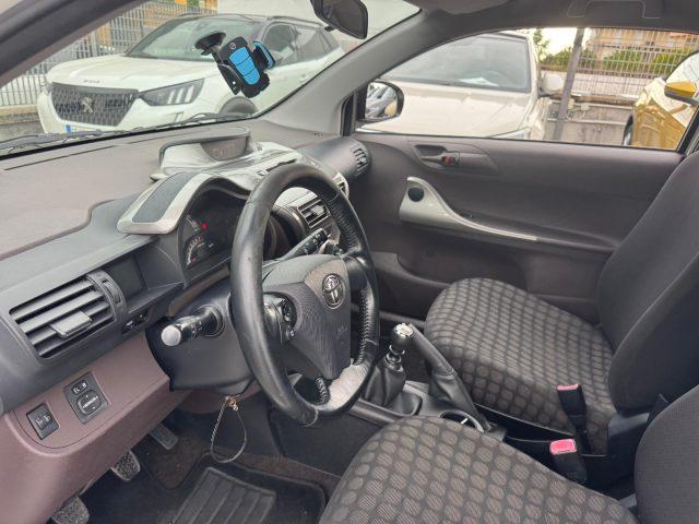 TOYOTA iQ 1.0 Sol