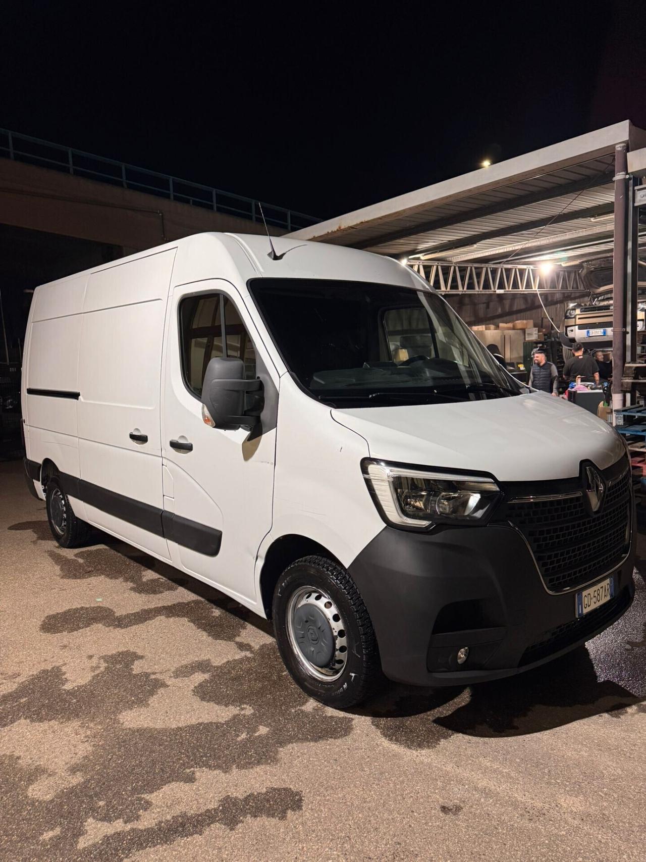 Renault MASTER III Furgone/100kw/136cv T33 2.3 dCi