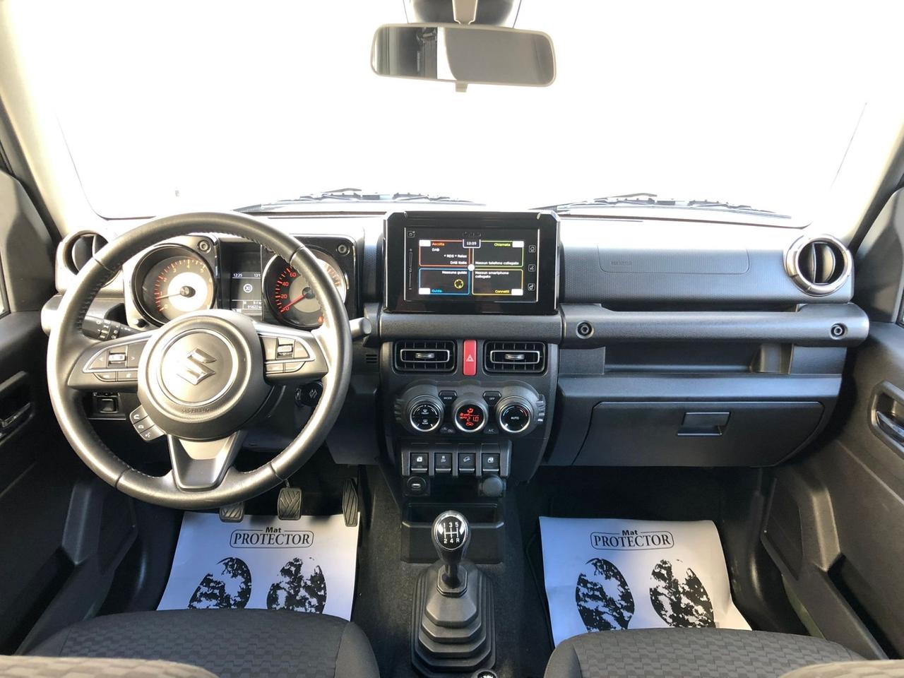 Suzuki Jimny 1.5 5MT Top
