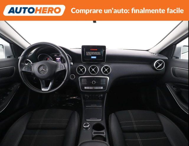 MERCEDES-BENZ A 200 d Automatic 4Matic Sport