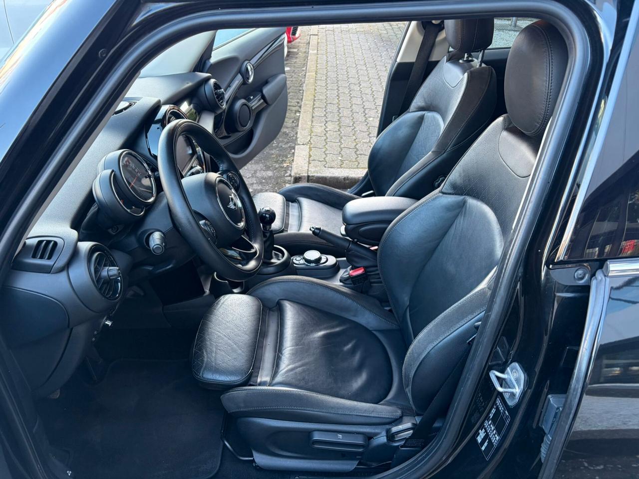 MINI Cooper SD 2.0 Business XL 5p GRANDINATA